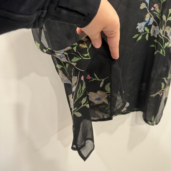 O’Neill Black Sheer Floral Tunic Swim Cover-Up Top X-Small Loose Fit - Picture 4 of 8